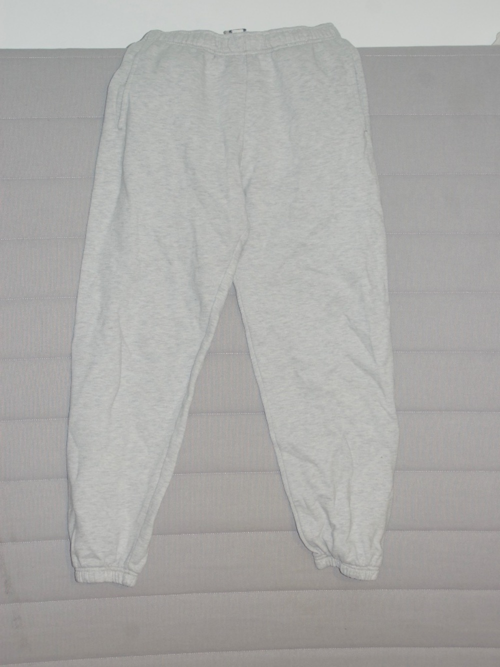 White jogging S refugee